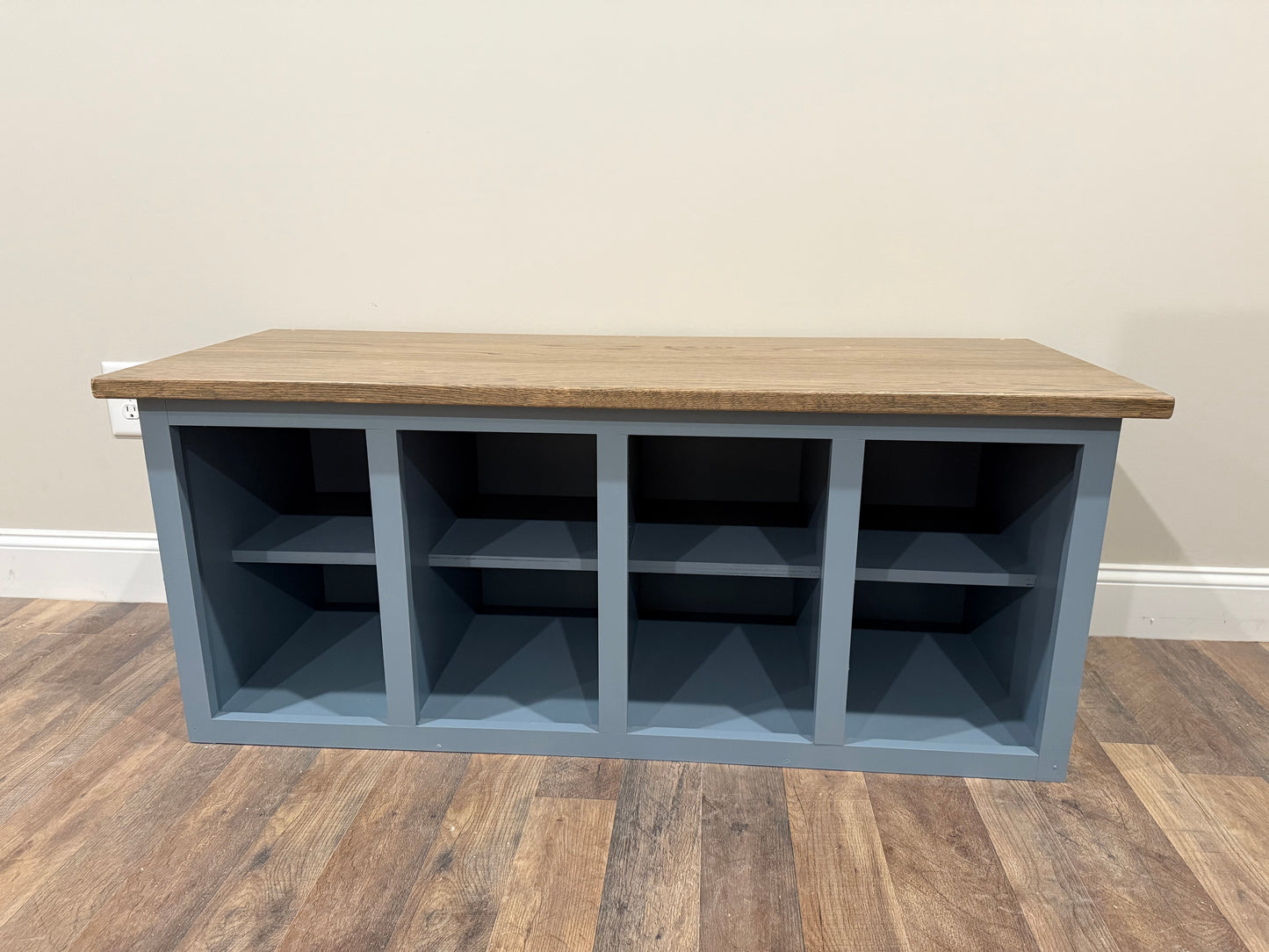 Farmhouse Entryway storage Bench with cubbies