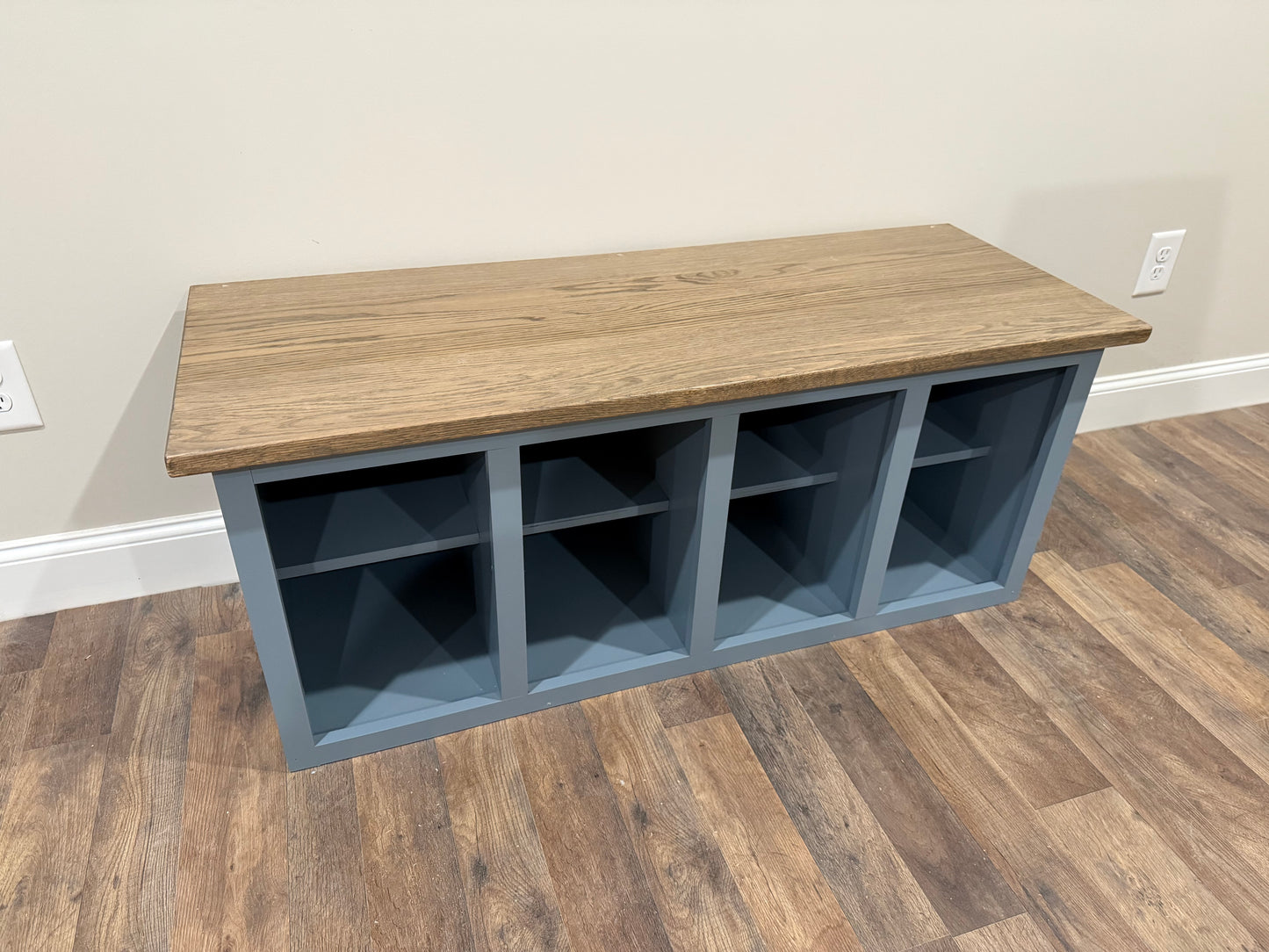 Farmhouse Entryway storage Bench with cubbies